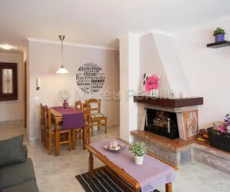 Obelisc Apartment *